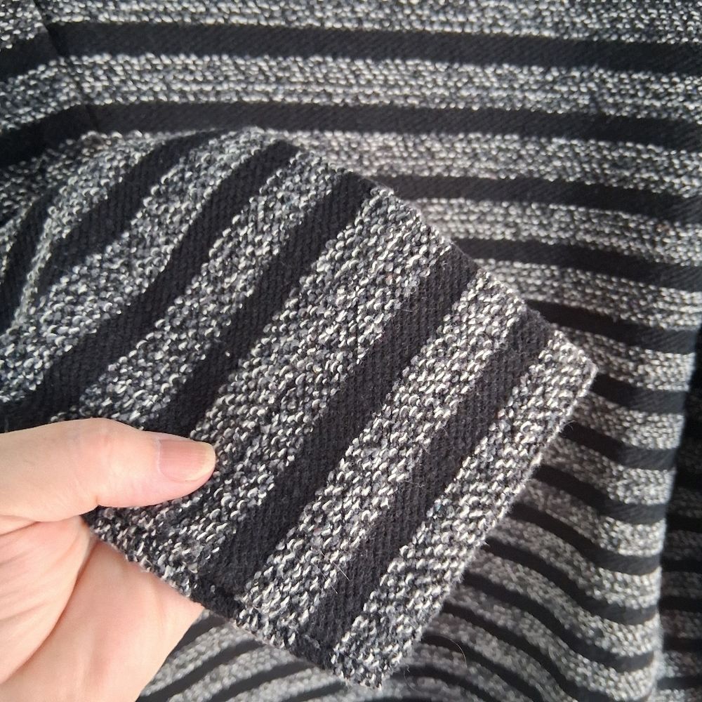 Per Se Black with Gray Marled Stripes Tunic Top with Zipper Details Size 1X - Picture 5 of 13